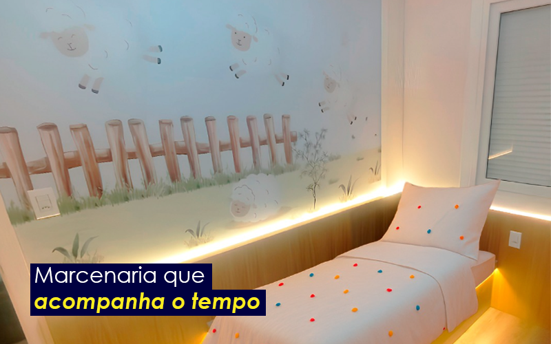 Fotografia do projeto com móveis reais